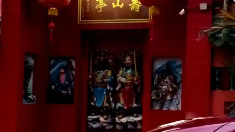 Foto - Catatan Touring Lintas Negara di Daratan Kalimantan