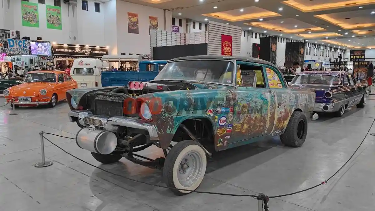 Foto - Mobil Modif Unjuk Kreativitas di Kustomfest Yogyakarta, Usung Tema High Octane