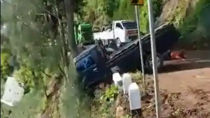 Berita - Viral Mitsubishi L300 Terguling Di Jurang, Bukan Hanya Faktor Jalanan