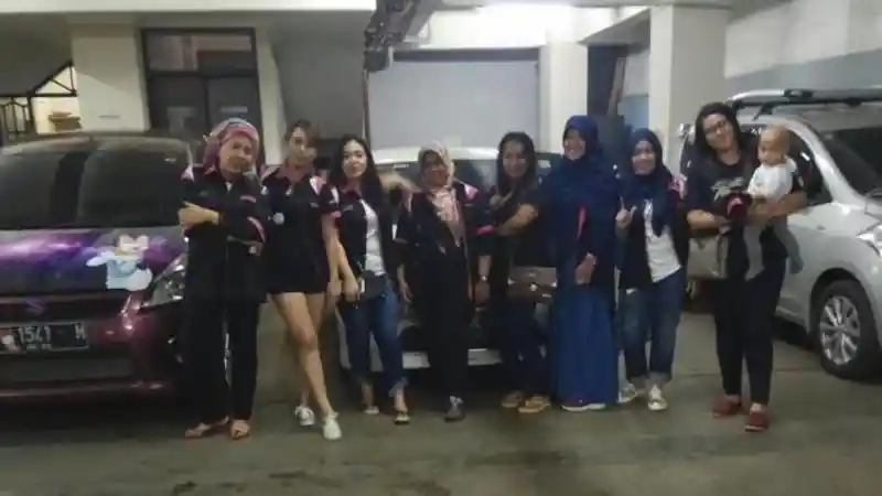 Foto - Komunitas Mobil Perempuan Deklarasikan Chapter Terbarunya