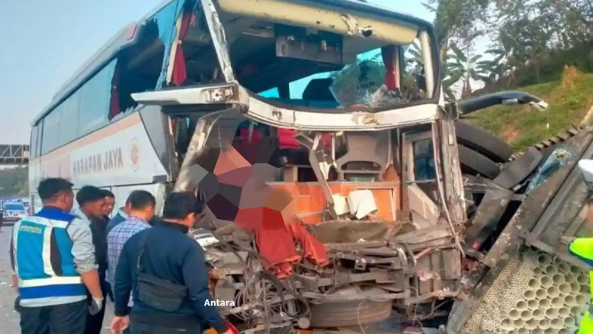 Foto - Pemakaian Bahu Jalan Di Tol Ada Aturannya