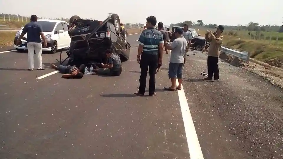 Berita - Kecelakaan Kembali Terjadi di Tol Cipali (Cikopo Palimanan)