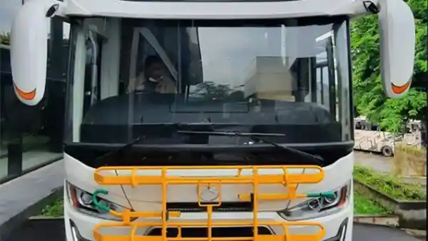 Foto - Ingin Pelesir Nyaman, Bus Medium Dari Sinar Jaya Ini Bisa Diandalkan