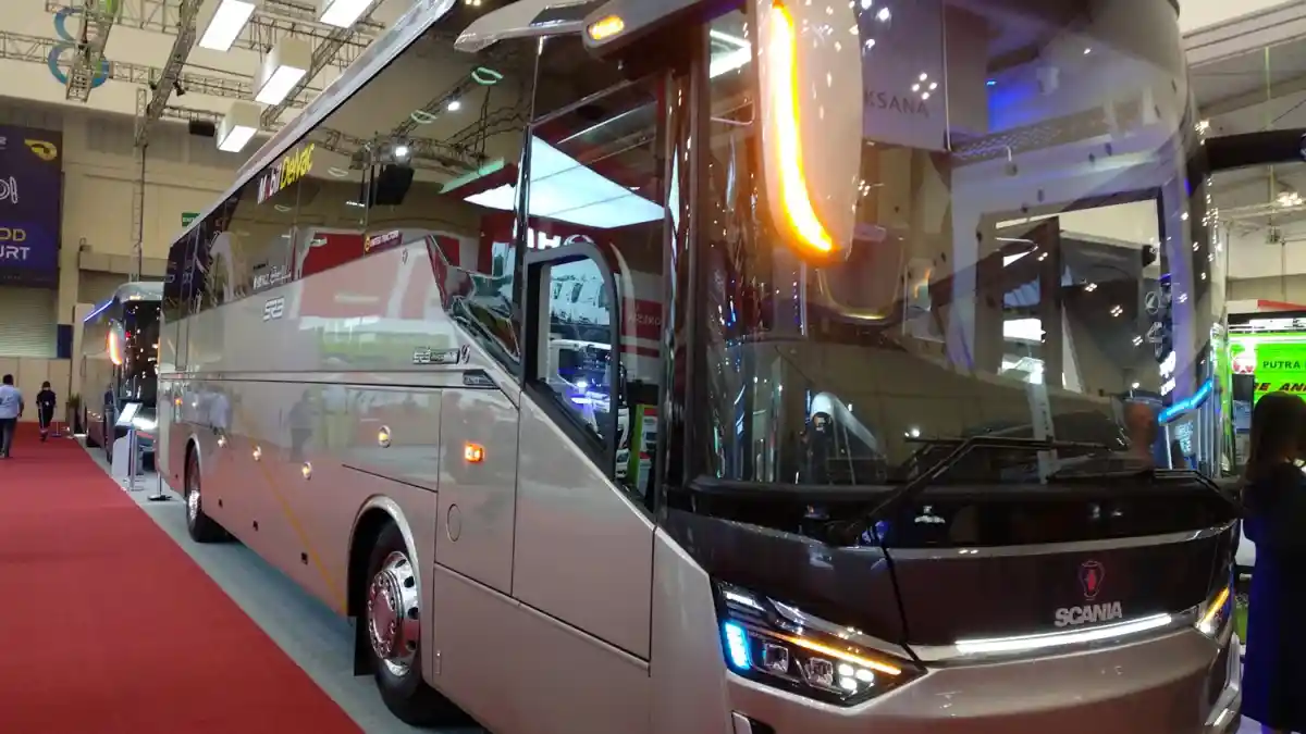 Foto - Kisi-Kisi Disebar, Laksana Tutup Rapat Info Bus Barunya di GIIAS 2023