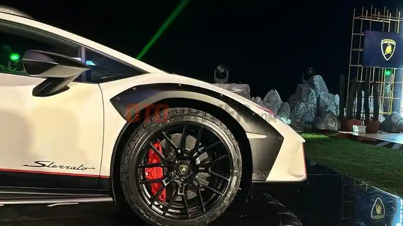 Foto - Lamborghini Huracan Sterrato Resmi Diluncurkan di Bali