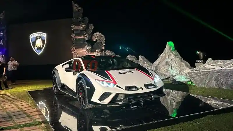 Berita - Lamborghini Huracan Sterrato Resmi Diluncurkan di Bali