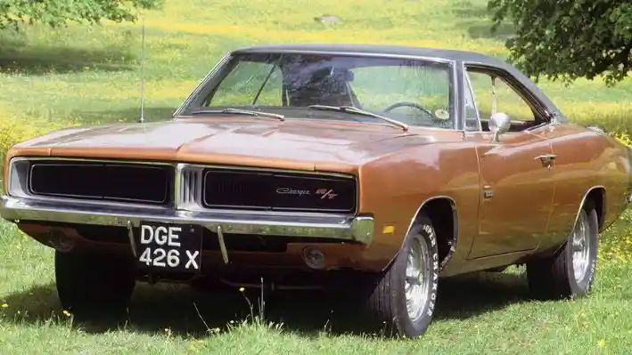 Foto - 6 Mobil Dengan Desain Lampu Utama yang Unik