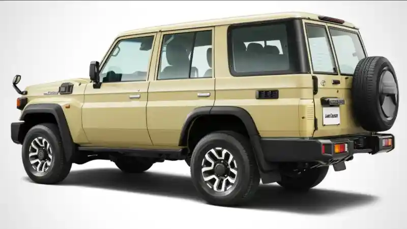 Foto - Land Cruiser 70 Series Resmi Mengaspal di Jepang