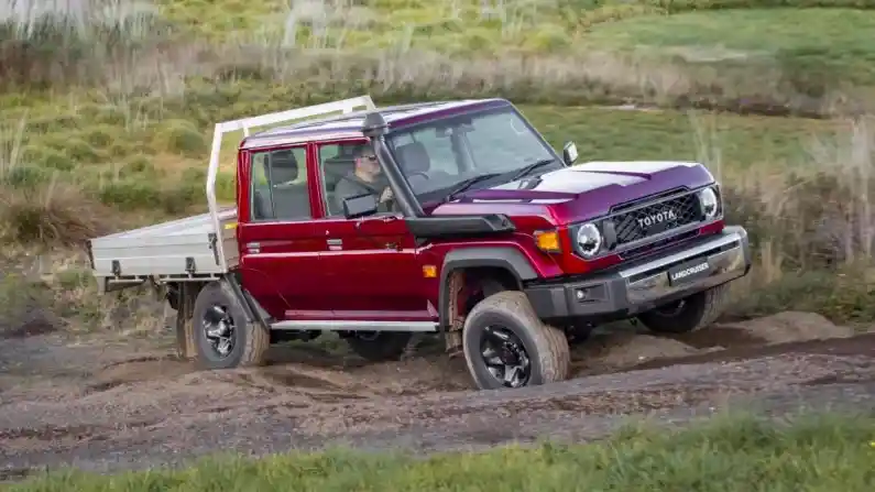 Foto - Land Cruiser 70 Series Dapatkan Facelift. Pakai Mesin Diesel Fortuner
