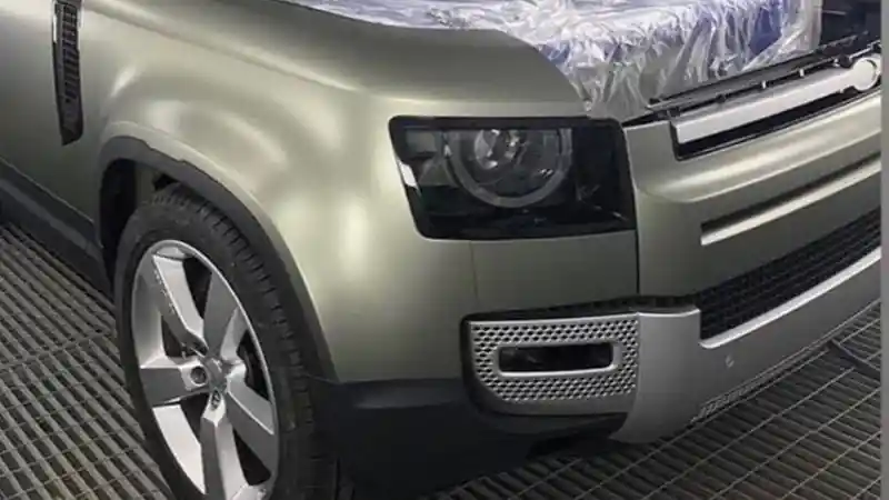 Foto - Dugaan Wujud Asli Land Rover Defender Terkuak
