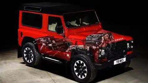 Foto - Land Rover Defender Lahir Kembali Dalam Jumlah Sangat Terbatas