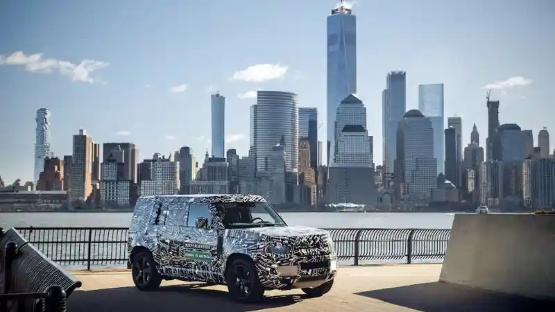 Berita - Land Rover Defender Generasi Terbaru Kembali Berdesain Klasik