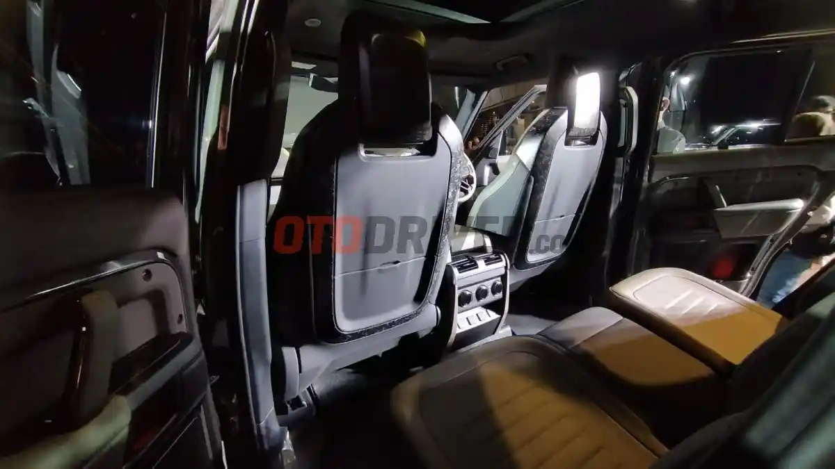 Foto - Versi Terkuat Dari Defender Resmi Diluncurkan Di Indonesia