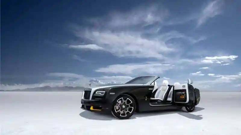 Foto - Simak Kemewahan Rolls-Royce Landspeed, Hanya Dibuat 25 Unit dan Dijual di Indonesia