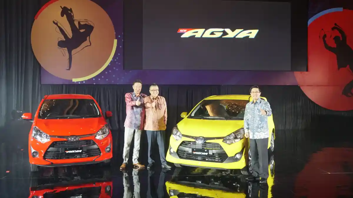 Berita - Toyota Agya Facelift Resmi Dijual. Harga Rp 127-151 Jutaan