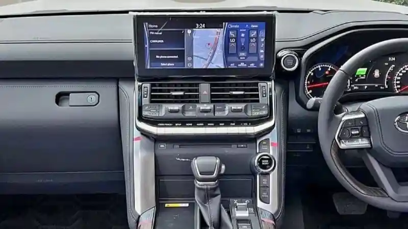 Foto - Kepincut Land Cruiser 300? Segini Harganya Sekarang dan Ready Stock