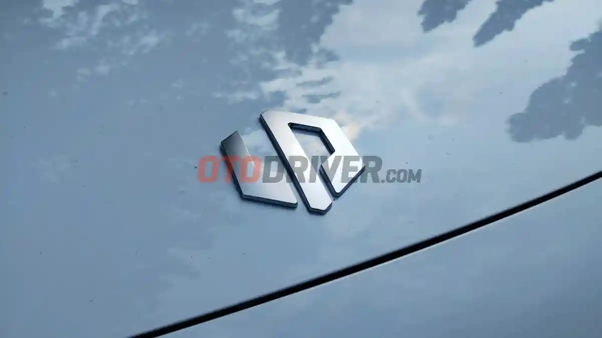 Foto - Leapmotor B10 Bakal Dijual di Bawah Rp 500 Juta, Simak Perbandingan Harganya Dengan BYD Atto 3 Hingga Geely EX5