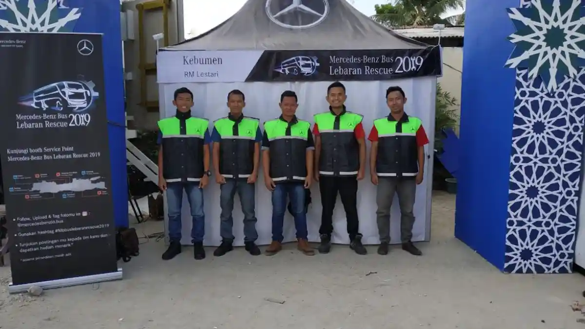 Foto - Pengguna Bus Dan Truk Mercedes-Benz Tak Perlu Khawatir Saat Libur Lebaran