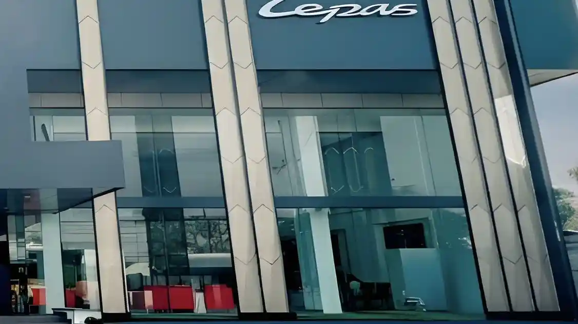 Foto - LEPAS Kembali Resmikan Dealer, Kini Hadir Di Bekasi Dengan Fasilitas SPKLU Ultra Fast Charging