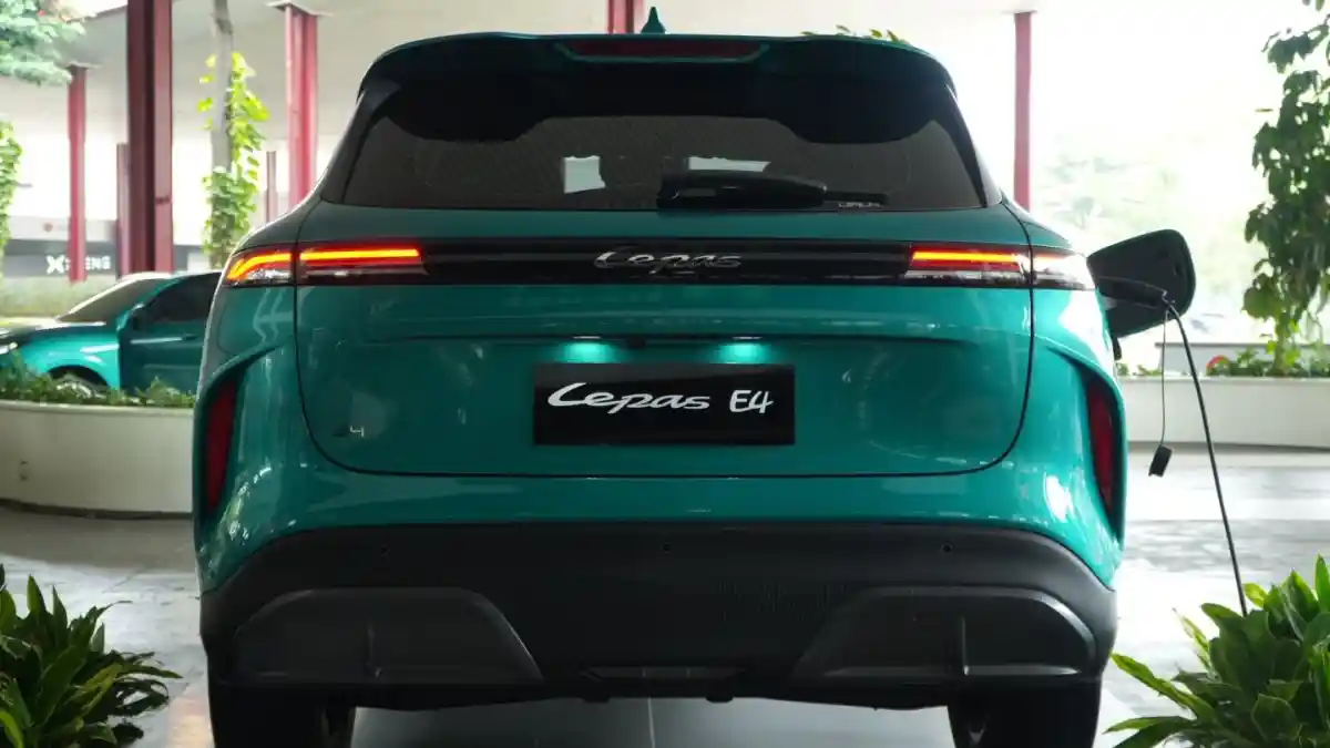 Foto - Lepas E4 Resmi Diperkenalkan, Begini Detailnya