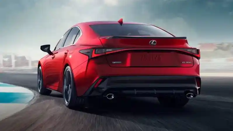 Foto - Lexus IS Terbaru Dijual Rp 600 Jutaan, Simak Ubahannya