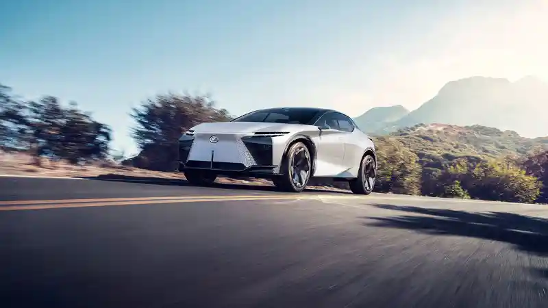Mobil Listrik - Diam-Diam Lexus Cetak Sejarah Dengan Jual 2 Juta Mobil Listrik
