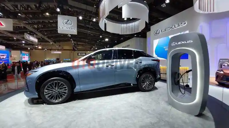 Foto - Sebaiknya Hindari Menggunakan Fast Charging Terlalu Sering, Ini Sebabnya