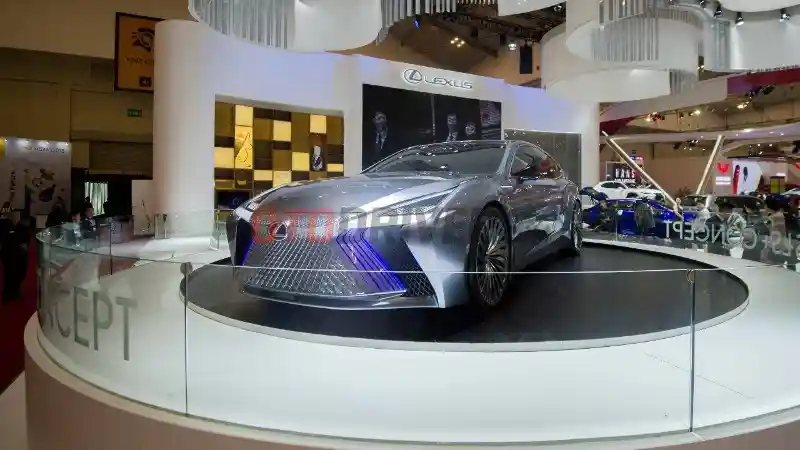 Foto - Mobil Konsep Autonomous Lexus Belum Mengaspal di Indonesia, Setidaknya Sudah 'Melantai' di GIIAS