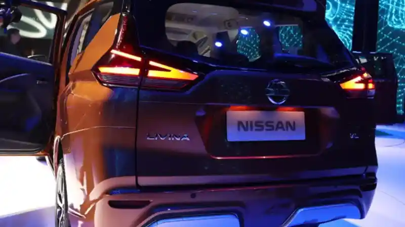 Foto - Perbedaan Fisik Mitsubishi Xpander Dengan All New Nissan Livina