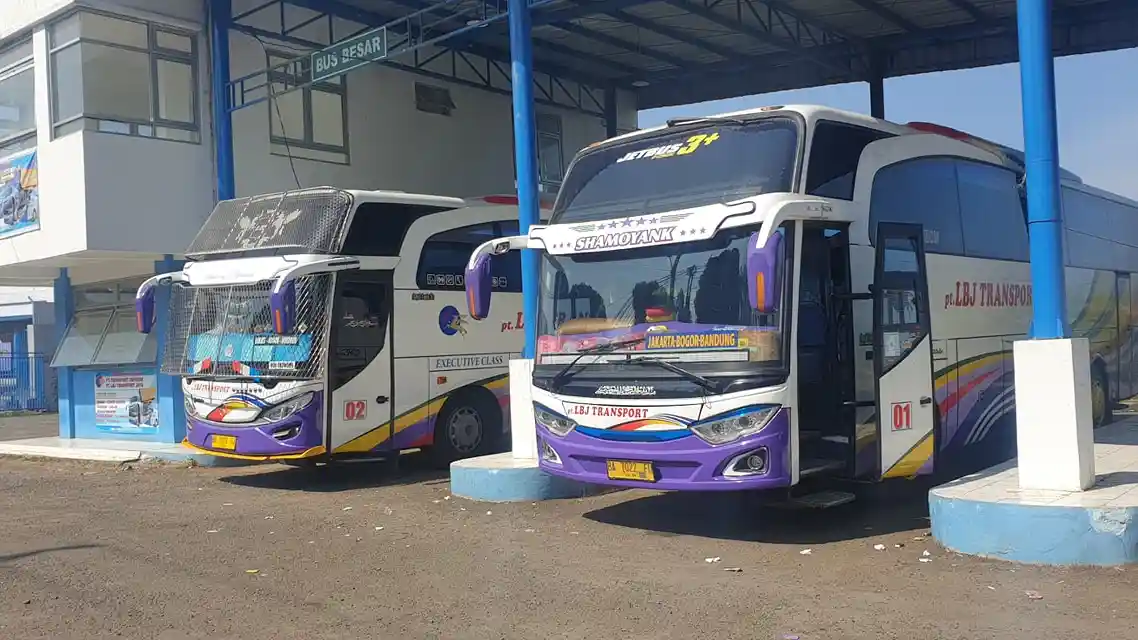 Bus - Bus Lubuk Basung Jaya Kini Hadir di Terminal Kampung Rambutan