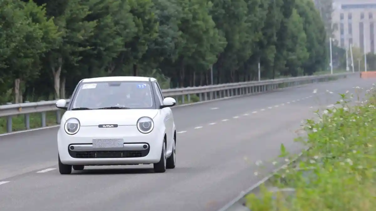 Foto - Dengan Harga Terjangkau, CHANGAN Lumin Bisa Jegal Atto 1 Dan Air EV