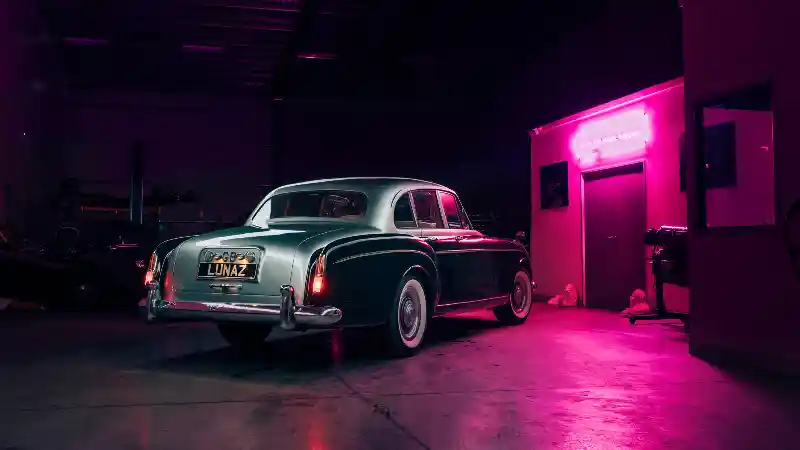 Foto - Bentley Klasik Bertenaga Listrik Resmi Diperkenalkan Lunaz, Simak Spesifikasinya