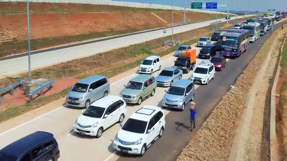 Berita - Konsumsi Pertalite dan Pertamax Meningkat Selama Long Week End