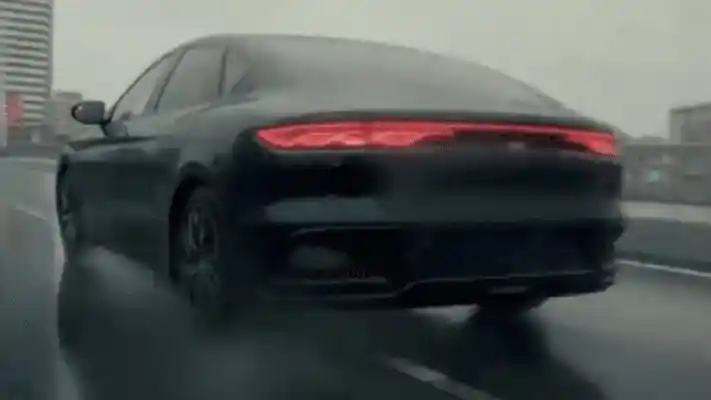 Foto - Diam-DIam, Korea Utara Punya Mobil Listrik