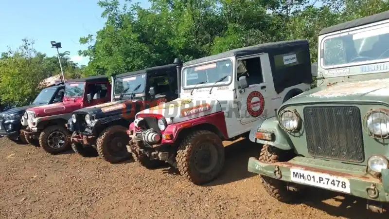 Foto - Sensasi Off-Road Menggunakan Mahindra Thar