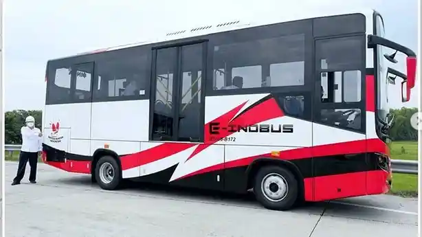 Foto - PT INKA Lakukan Uji Prototipe Bus Listrik, Diincar Pemerintah Congo