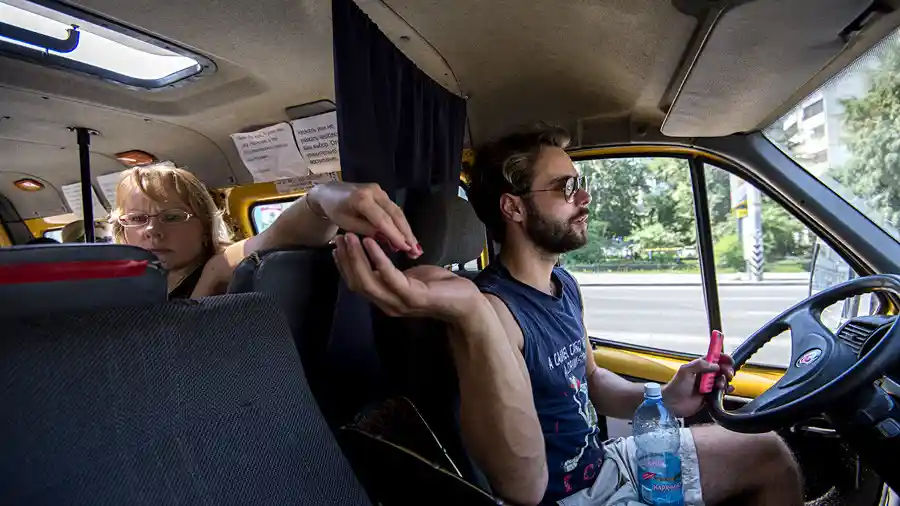 Foto - Marshrutka, Si Angkot Rusia 