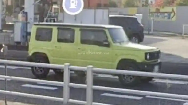 Berita - Jimny 5 Pintu Kejepret Kamera Telanjang Tanpa Kamuflase. Asli Atau Hoax?