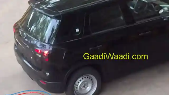 Foto - Suzuki Membocorkan Teaser Vitara Brezza