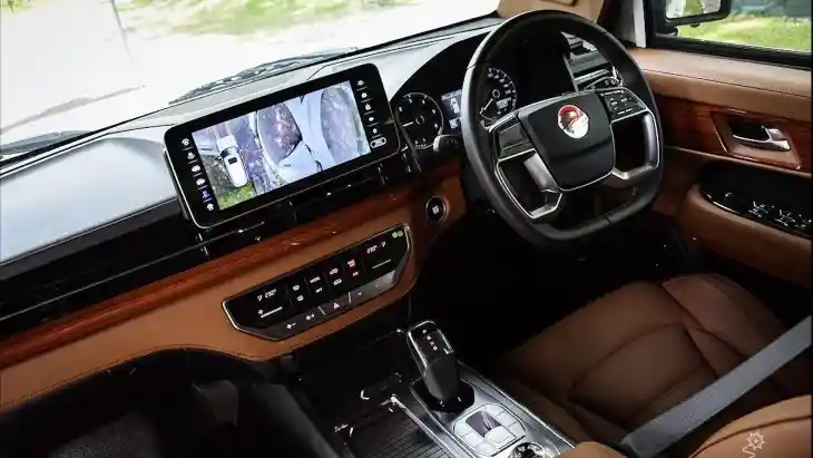 Foto - Inilah “Maung Garuda”, Mobil Resmi Presiden Prabowo Buatan Pindad