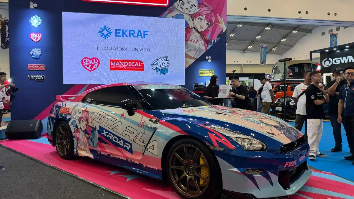 Berita - MaxDecal Pajang Mobil Bertema Esports