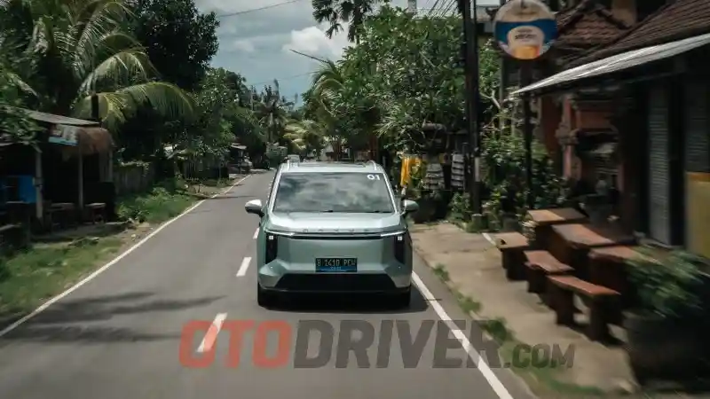 Foto - Maxus Mifa 7, MPV Listrik Besar Yang Tetap Nyaman Dikemudikan Sendiri