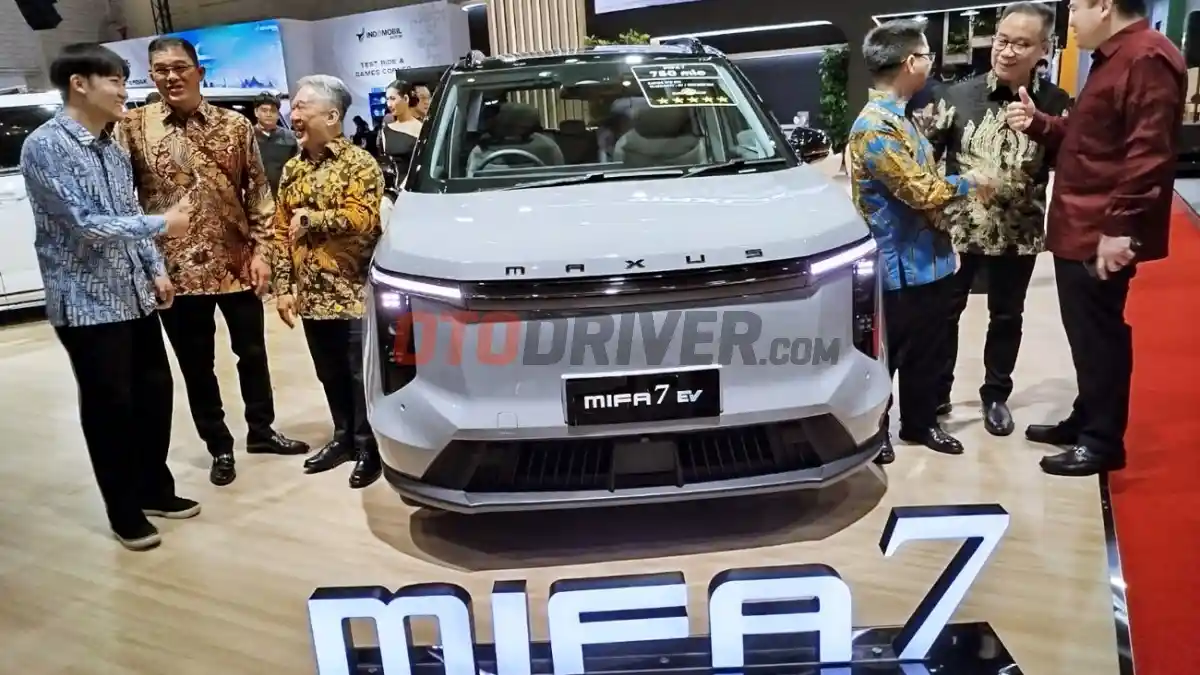 Foto - Maxus Mifa 7 Dan Mifa 9, Kuda Hitam MPV Listrik Premium