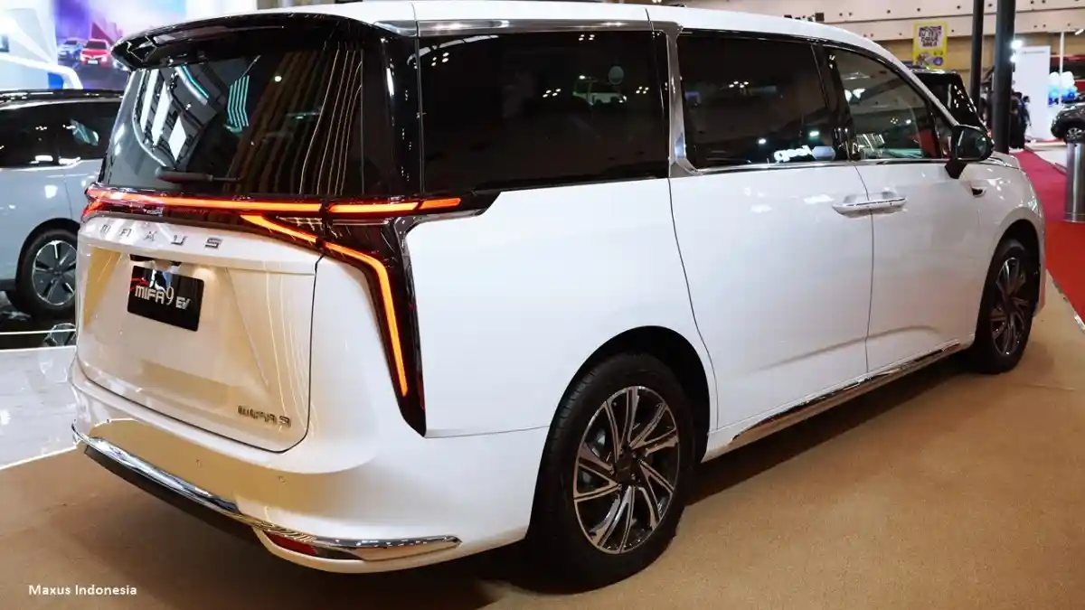 Berita - Maxus Mifa 9 Jadi Armada GrabExecutive