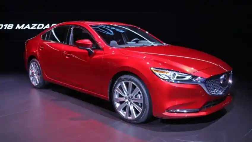 Foto - Mazda Indonesia "Takut" Boyong Sedan Ke Indonesia Gara-gara Hal ini