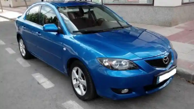 Foto - Mazda Recall Ratusan Ribu Unit Mazda 3 Karena Masalah Logo 