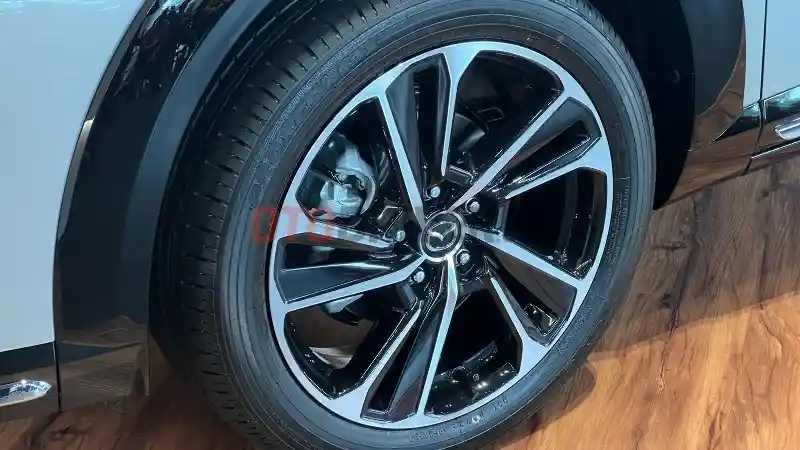 Foto - Di GIIAS 2024 Mazda Andalkan Dua Varian CX-3 Terbaru, Ini Perbedaan Keduanya