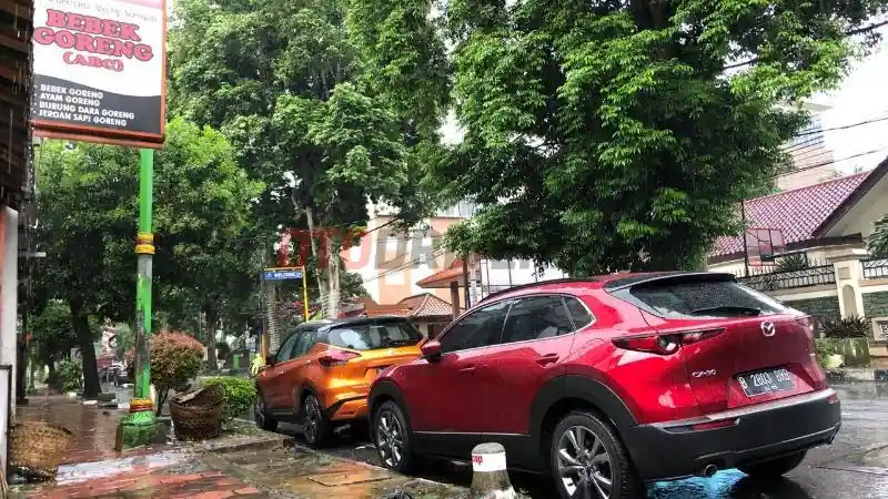 Foto - Restoran Bebek Ternama Hingga Pemandangan Indah Menghiasi Perjalanan Mazda CX-30