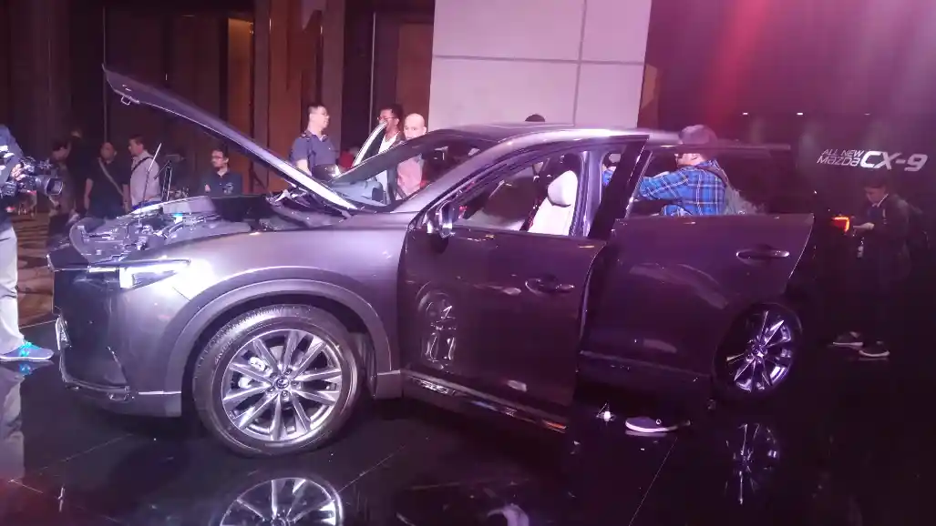 Berita - GALERI FOTO: Mazda CX-9 Generasi Terbaru 2018 (16 Foto)