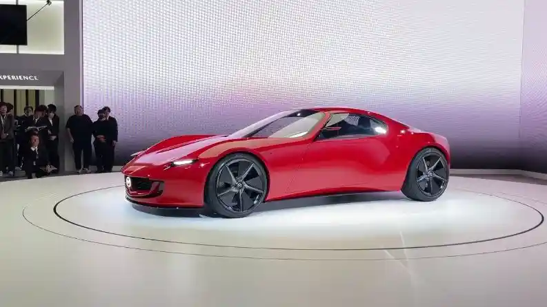 Foto - Mazda Pamerkan Mobil Konsep Seharga Rp 26,8 Miliar
